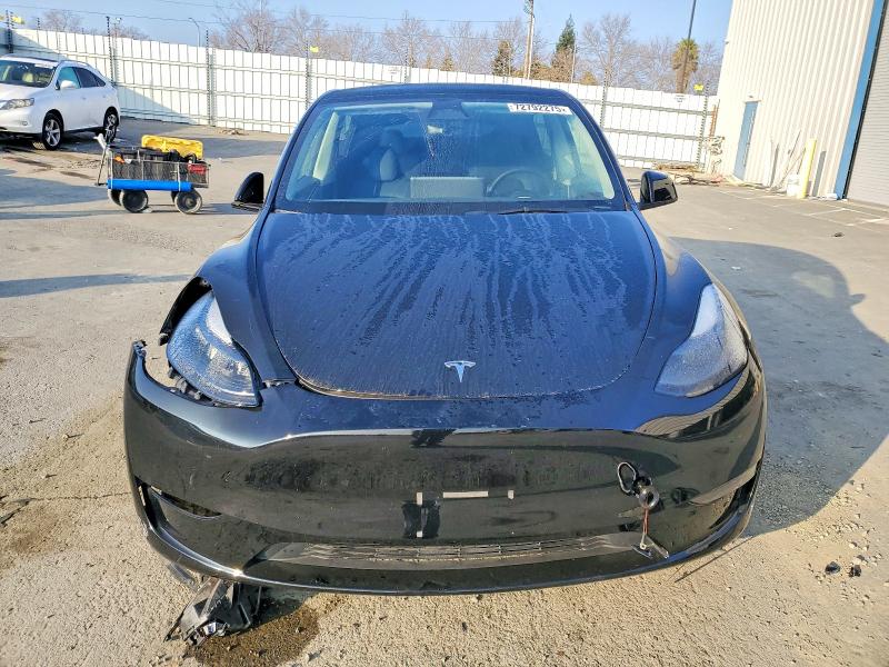 Photo 5 from auction – 2023 TESLA MODEL Y with VIN 7SAYGDEE2PF748354