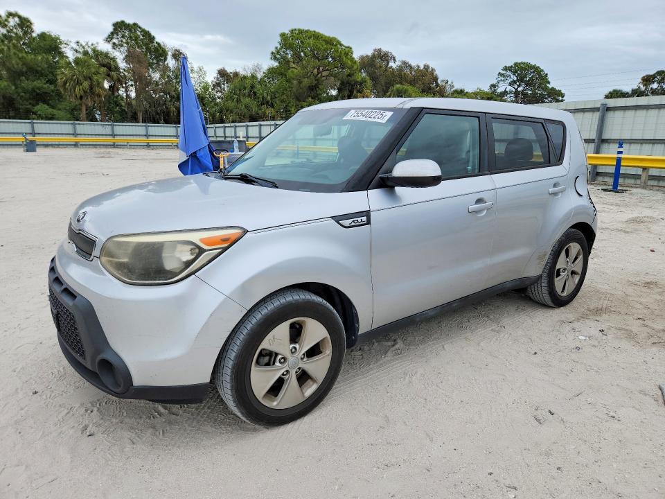 KIA SOUL 2015 with VIN KNDJN2A27F7750027 - Photo from auction