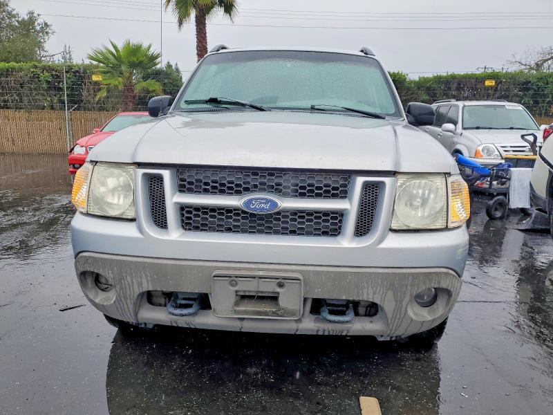 Photo 5 from auction – 2001 FORD EXPLORER S with VIN 1FMZU77E61UC11022
