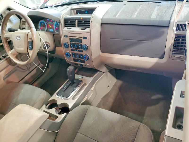 Photo 8 from auction – 2010 FORD ESCAPE XLT with VIN 1FMCU0DG8AKA70050