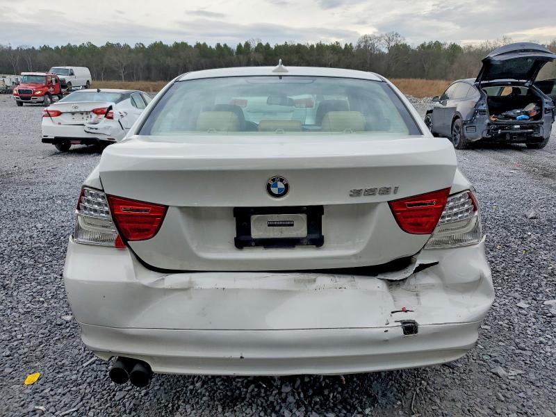 Photo 6 from auction – 2011 BMW 328 I with VIN WBAPH7C53BE680308