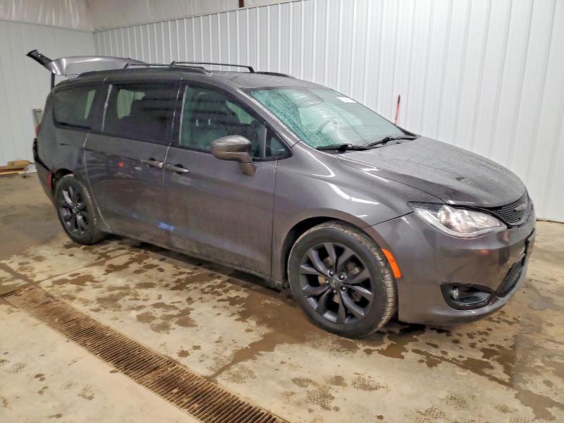 Photo 4 from auction – 2020 CHRYSLER PACIFICA with VIN 2C4RC1BG2LR223438