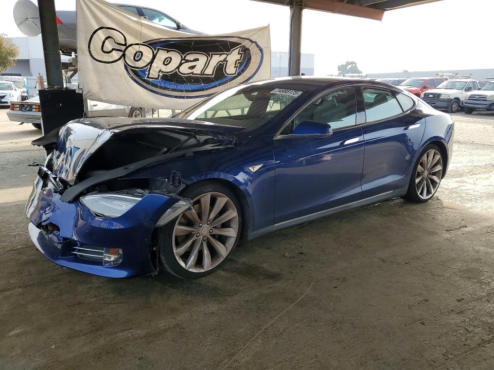 TESLA MODEL S 2015 with VIN 5YJSA1E2XFF109565 - Photo from auction