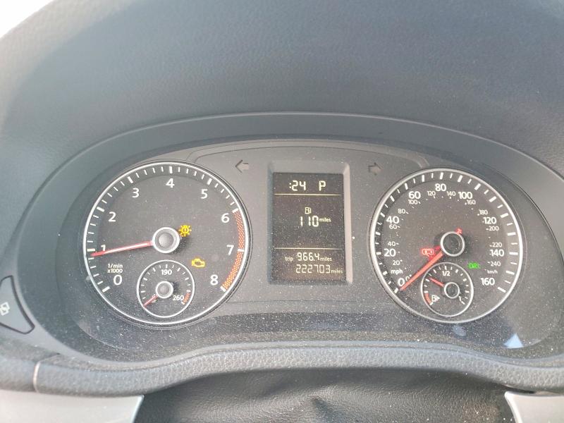 Photo 9 from auction – 2012 VOLKSWAGEN PASSAT S with VIN 1VWAP7A37CC003706