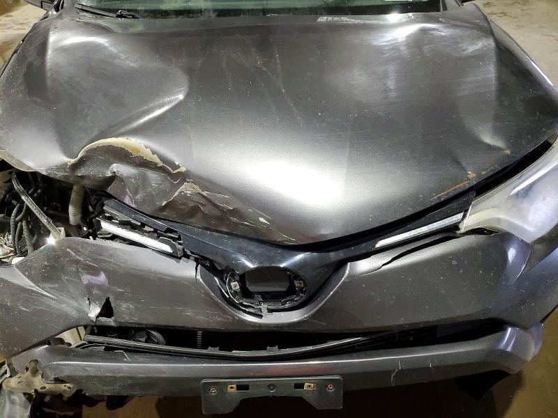 Photo 12 from auction – 2017 TOYOTA RAV4 LE with VIN JTMBFREVXHJ716376