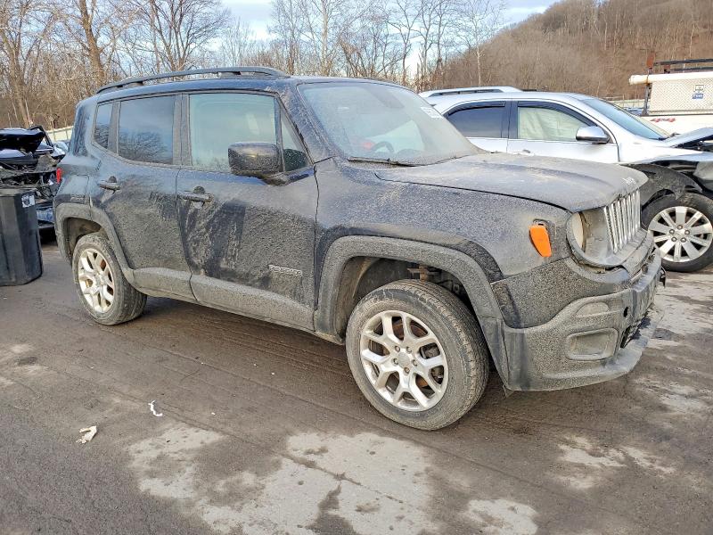 Photo 4 from auction – 2017 JEEP RENEGADE L with VIN ZACCJBBB2HPF30206
