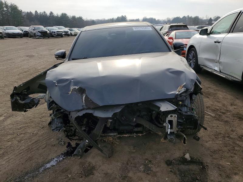 Photo 5 from auction – 2022 GENESIS G70 with VIN KMTG54TE1NU092266