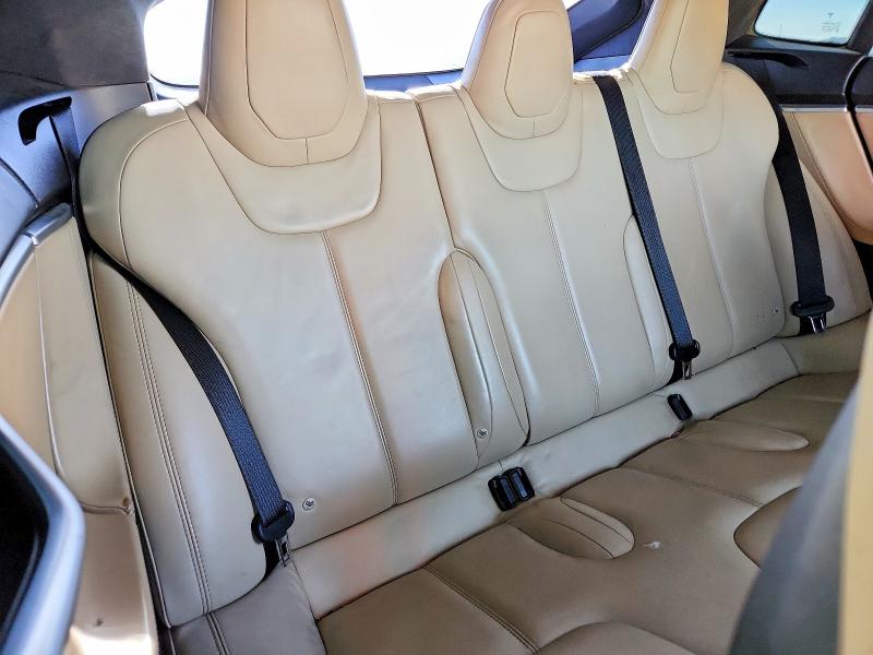 Photo 10 from auction – 2015 TESLA MODEL S with VIN 5YJSA1E25FF108601