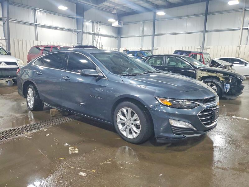 Photo 4 from auction – 2020 CHEVROLET MALIBU LT with VIN 1G1ZD5ST4LF020164