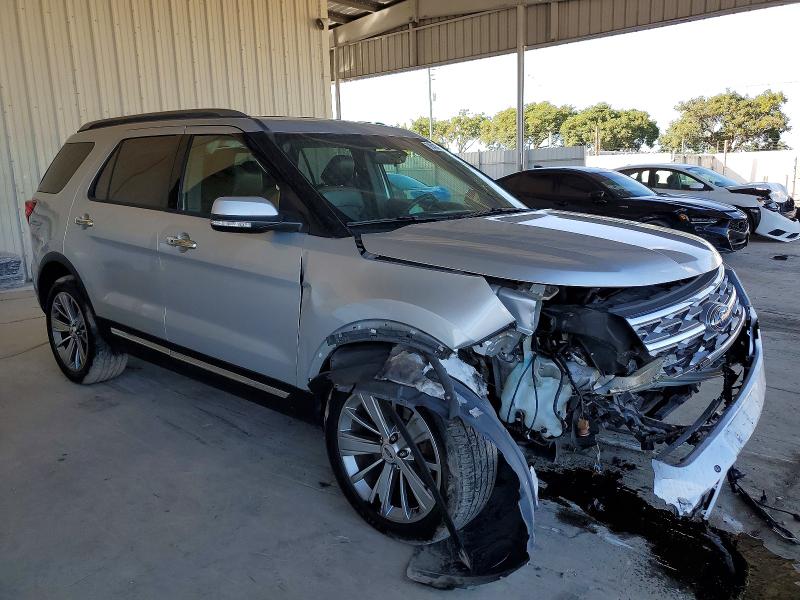 Photo 4 from auction – 2018 FORD EXPLORER L with VIN 1FM5K8F84JGA37794