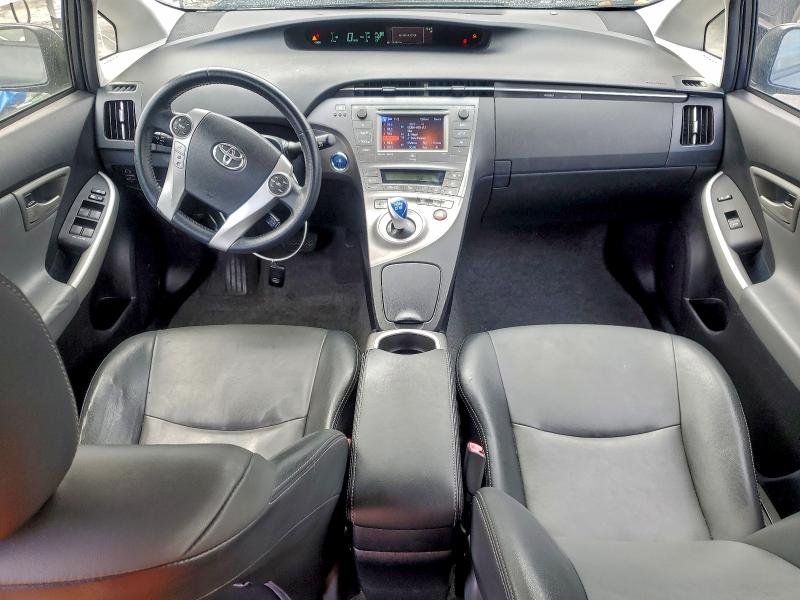 Photo 8 from auction – 2013 TOYOTA PRIUS with VIN JTDKN3DUXD5629881
