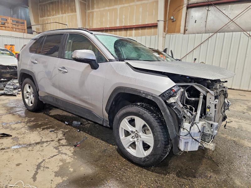 Photo 4 from auction – 2021 TOYOTA RAV4 XLE with VIN 2T3P1RFV9MW187646