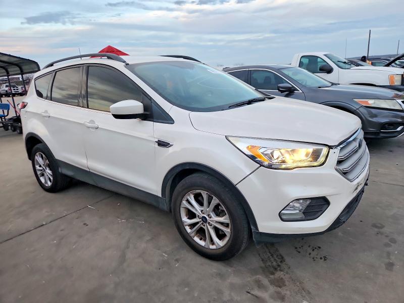 Photo 4 from auction – 2018 FORD ESCAPE SEL with VIN 1FMCU9HD6JUC78260