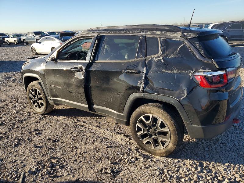 Photo 2 from auction – 2020 JEEP COMPASS with VIN 3C4NJDDB1LT233382