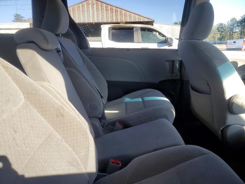 Photo 11 from auction – 2017 TOYOTA SIENNA with VIN 5TDKZ3DCXHS781123