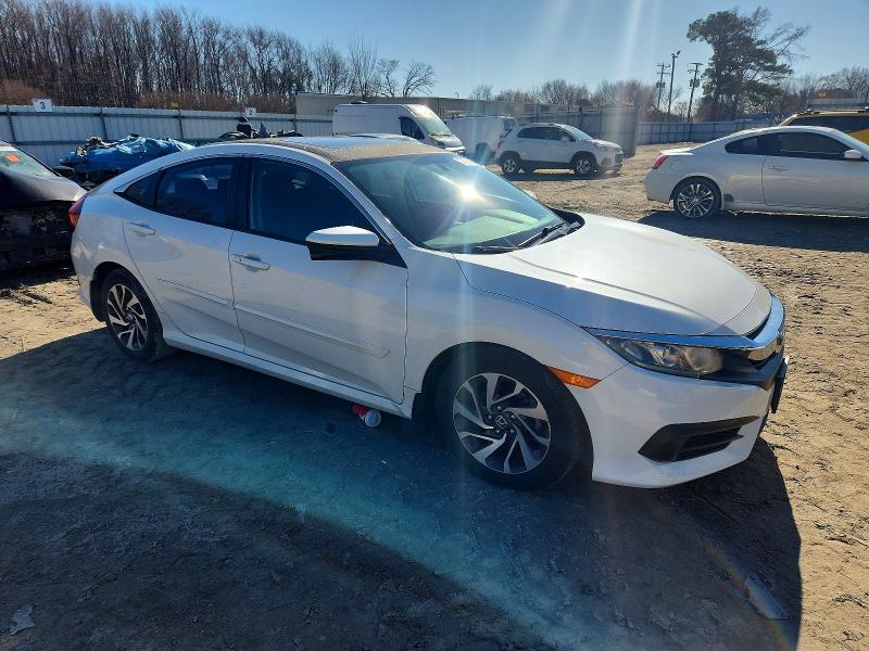 Photo 4 from auction – 2016 HONDA CIVIC with VIN 19XFC2F77GE071523