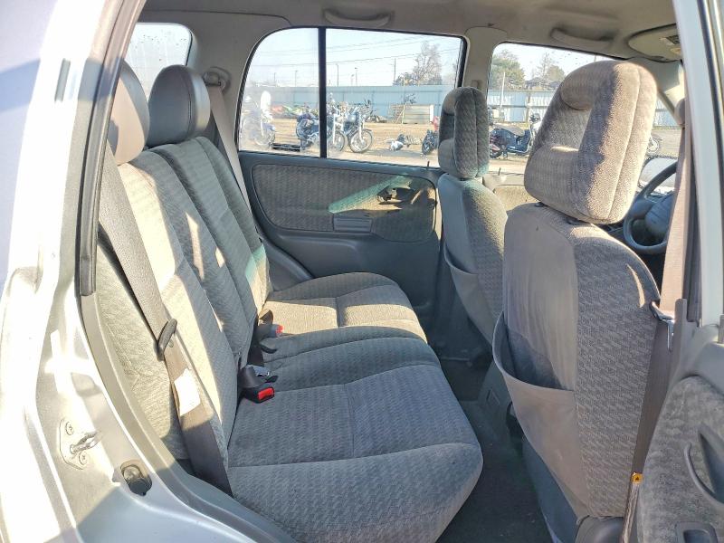 Photo 11 from auction – 2002 SUZUKI VITARA JLX with VIN 2S3TD52V726104990