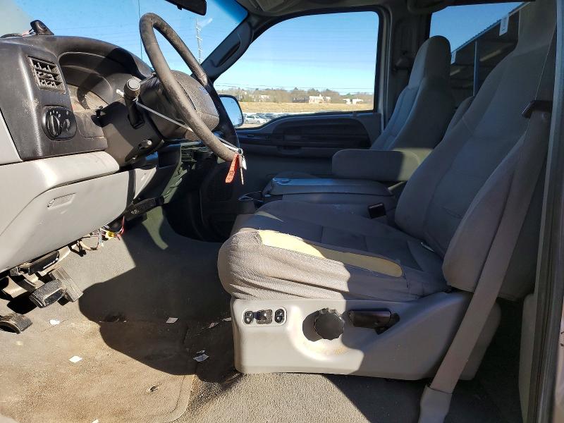 Photo 7 from auction – 2005 FORD EXCURSION with VIN 1FMNU41S95ED25673