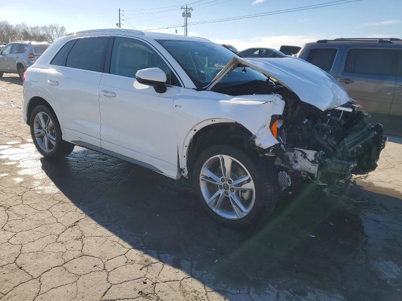 Photo 4 from auction – 2021 AUDI Q3 with VIN WA1DECF39M1041601