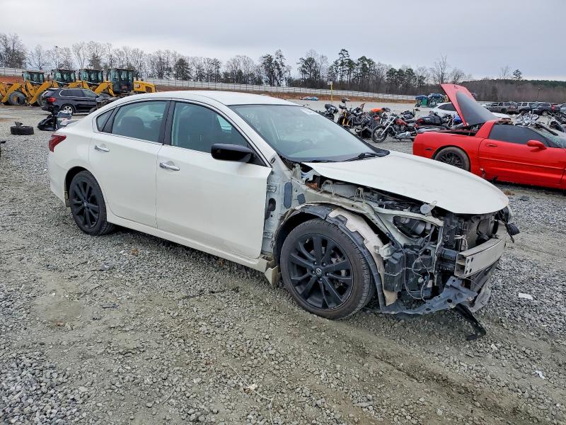 Photo 4 from auction – 2017 NISSAN ALTIMA 2.5 with VIN 1N4AL3AP8HC479843