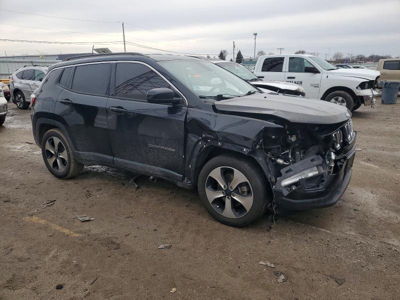 Photo 4 from auction – 2017 JEEP COMPASS with VIN 3C4NJCBB2HT643032