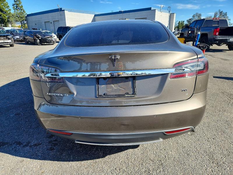 Photo 6 from auction – 2015 TESLA MODEL S with VIN 5YJSA1E13FF109690