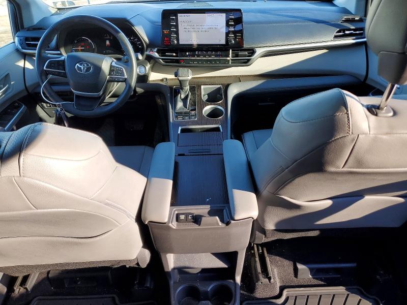 Photo 8 from auction – 2021 TOYOTA SIENNA XLE with VIN 5TDYRKEC6MS061802