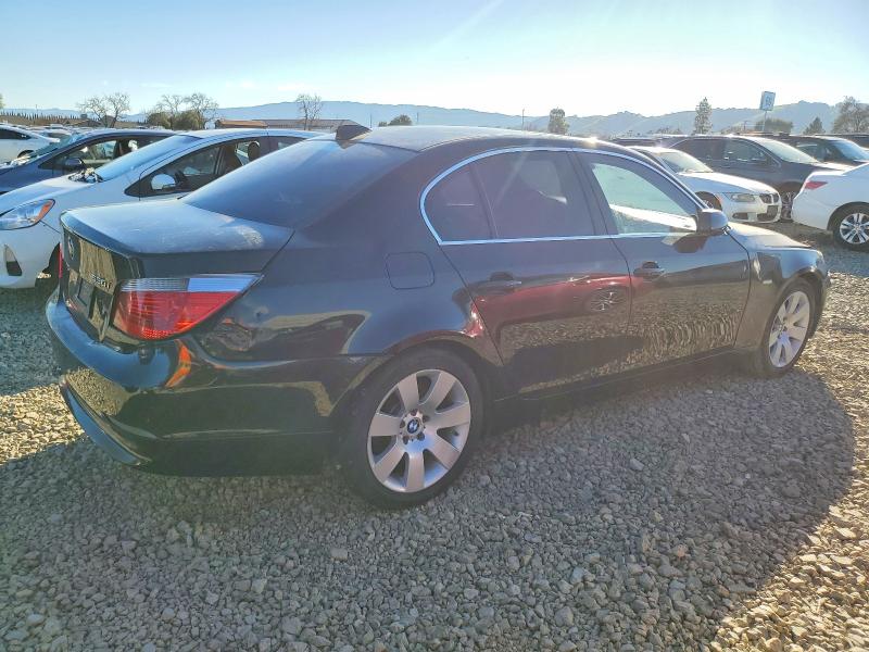 Photo 3 from auction – 2007 BMW 530 with VIN WBANE73587CM57779