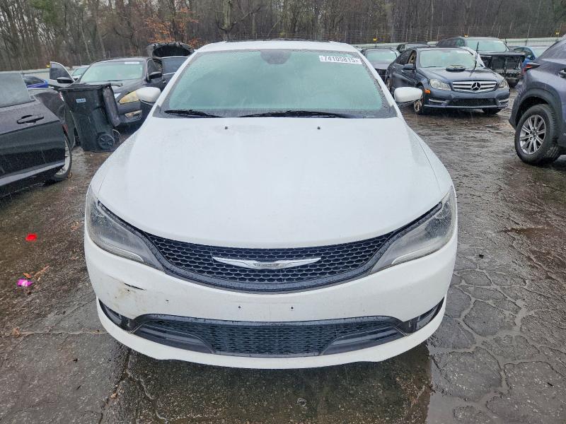 Photo 5 from auction – 2015 CHRYSLER 200 S with VIN 1C3CCCDG4FN643206