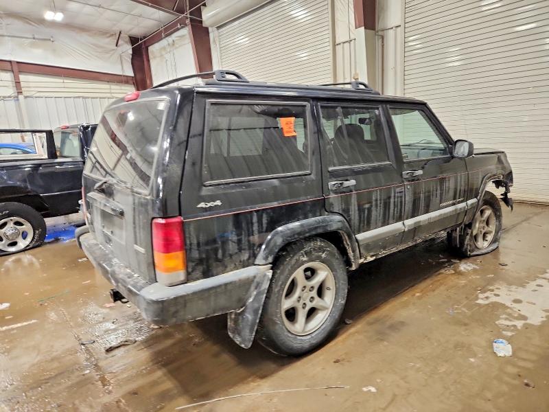 Photo 3 from auction – 2001 JEEP CHEROKEE S with VIN 1J4FF48S41L570888