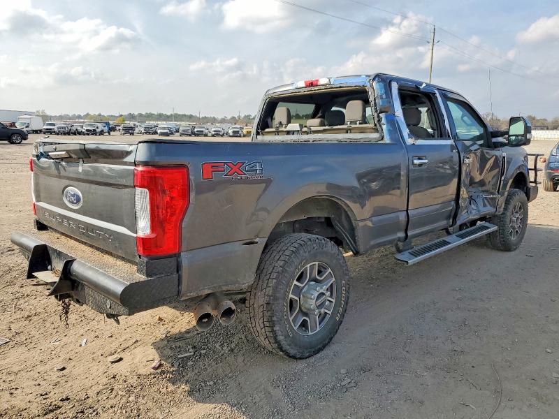 Photo 3 from auction – 2018 FORD F250 SUPER with VIN 1FT7W2BT4JEB58507