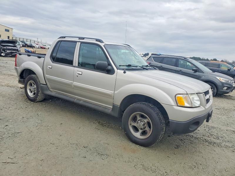 Photo 4 from auction – 2005 FORD EXPLORER S with VIN 1FMZU67K45UB32387