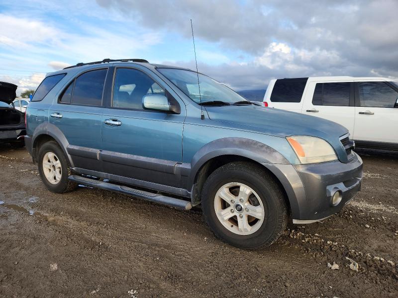 Photo 4 from auction – 2003 KIA SORENTO EX with VIN KNDJC733635174172