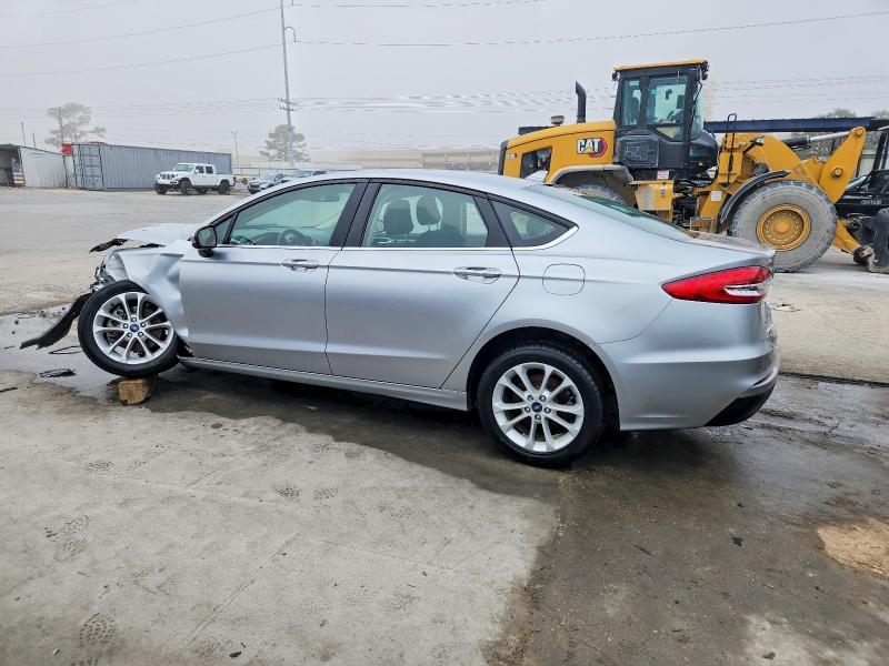 Photo 2 from auction – 2020 FORD FUSION with VIN 3FA6P0HD4LR184477