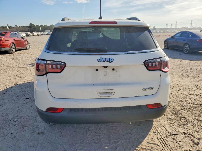 Photo 6 from auction – 2018 JEEP COMPASS with VIN 3C4NJCBB6JT494582
