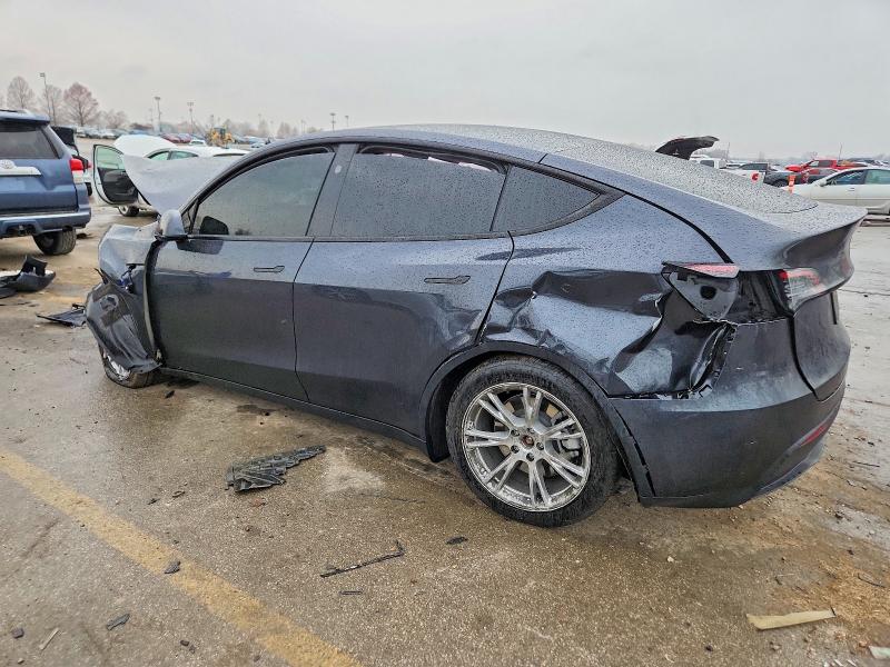 Photo 2 from auction – 2024 TESLA MODEL Y with VIN 7SAYGAEEXRF003742