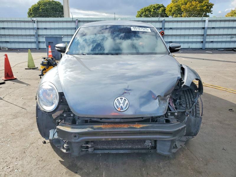 Photo 5 from auction – 2012 VOLKSWAGEN BEETLE with VIN 3VWJP7AT5CM663712
