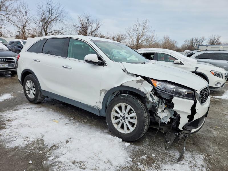 Photo 4 from auction – 2019 KIA SORENTO LX with VIN 5XYPGDA51KG442634