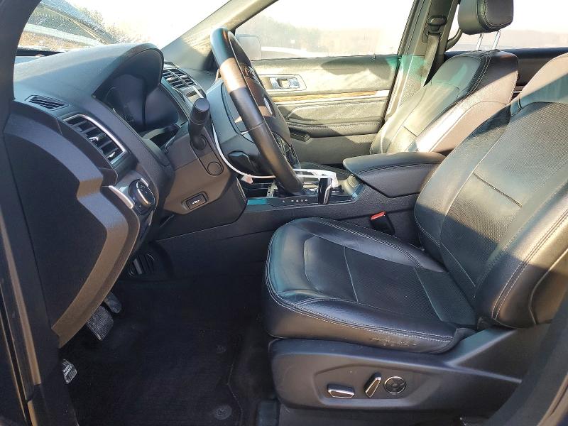 Photo 7 from auction – 2016 FORD EXPLORER L with VIN 1FM5K8F88GGA79894