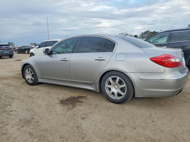 Photo 2 from auction – 2012 HYUNDAI GENESIS with VIN KMHGC4DD4CU204982