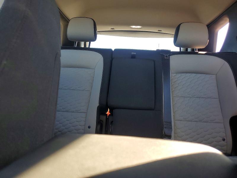 Photo 10 from auction – 2019 CHEVROLET EQUINOX with VIN 2GNAXHEV0K6269376