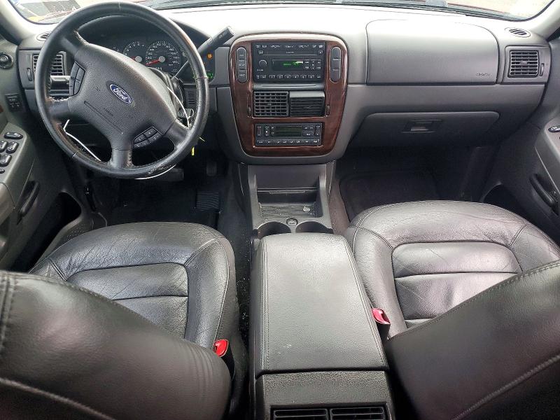 Photo 8 from auction – 2004 FORD EXPLORER L with VIN 1FMDU65W34ZA37434