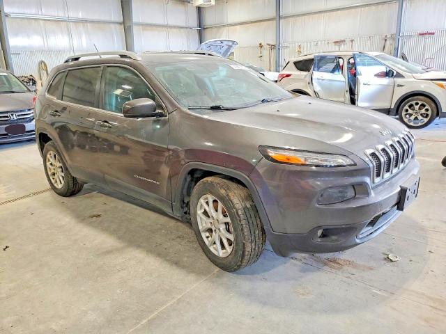 Photo 4 from auction – 2017 JEEP CHEROKEE with VIN 1C4PJMCB6HW657166