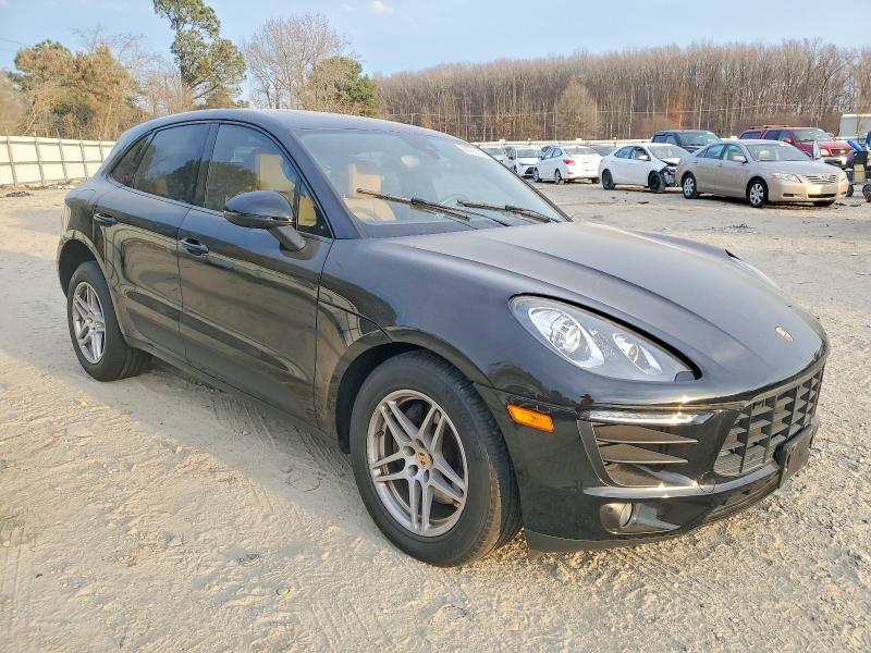 Photo 4 from auction – 2017 PORSCHE MACAN with VIN WP1AA2A57HLB08373