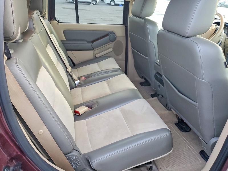 Photo 11 from auction – 2006 FORD EXPLORER with VIN 1FMEU74846UB38687