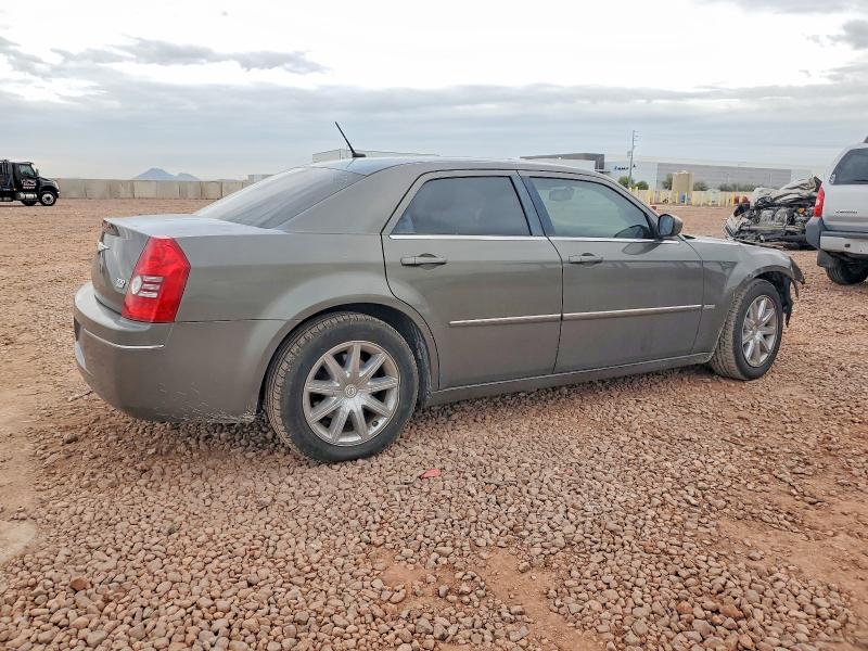 Photo 3 from auction – 2008 CHRYSLER 300 with VIN 2C3LA53G08H262855
