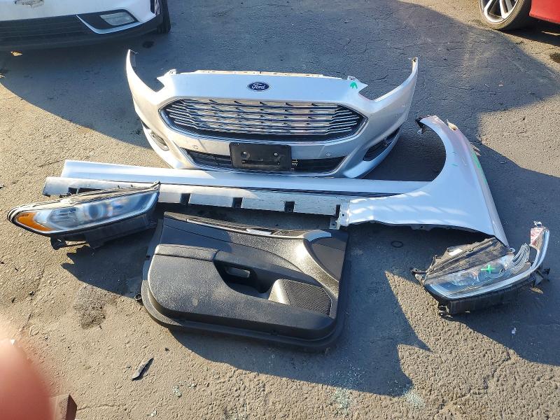 Photo 12 from auction – 2013 FORD FUSION SE with VIN 3FA6P0LU0DR371255