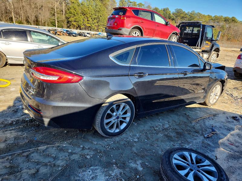 Photo 3 from auction – 2019 FORD FUSION SE with VIN 3FA6P0LU2KR189683