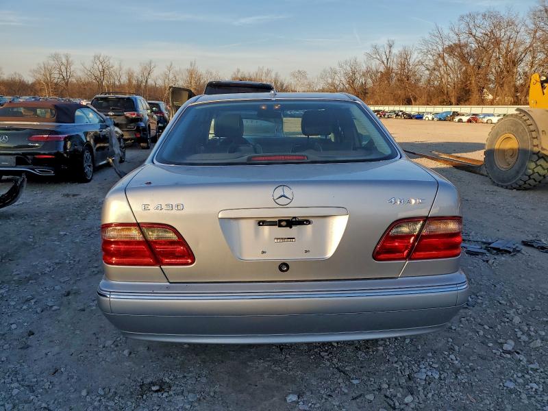 Photo 6 from auction – 2000 MERCEDES-BENZ E 430 with VIN WDBJF83J5YX033230