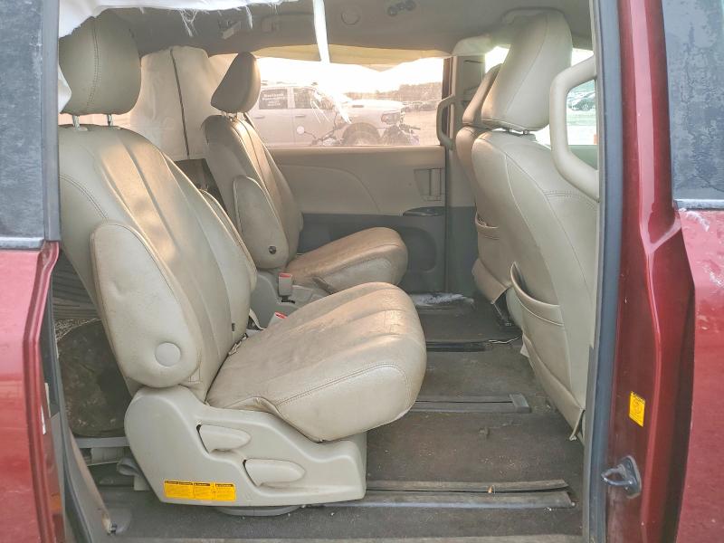 Photo 11 from auction – 2011 TOYOTA SIENNA BAS with VIN 5TDKA3DC8BS001747